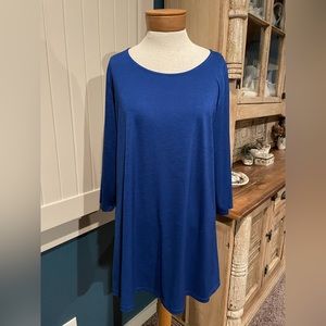 L&B knit tunic in excellent condition. Size L/XL